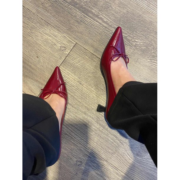 Billi Bi - Pumps i rubinrd med sljfe - A9329