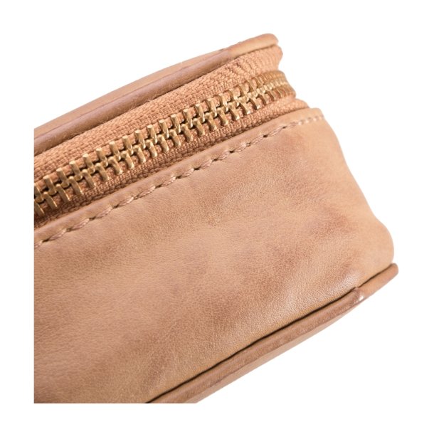 Depeche - Lille smykkeskrin i camelfarvet lder