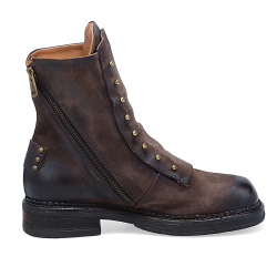 Airstep - Stvlette i brun ruskind med sm nitter 