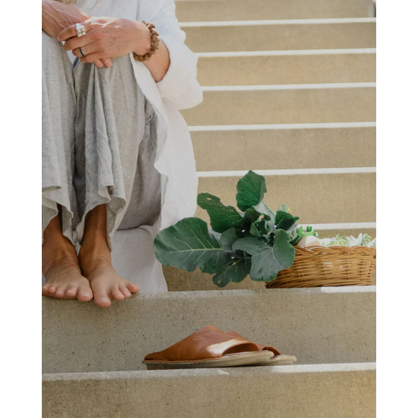 VIBAe - Slippers i cognac skind - Saint Tropez