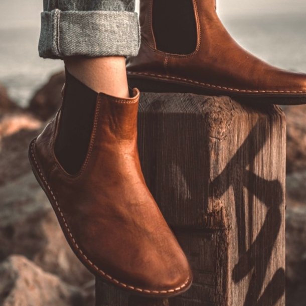 VIBAe - Chelsea stvle i cognac - Helsinki