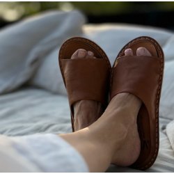 VIBAe - Slippers i cognac skind - Saint Tropez