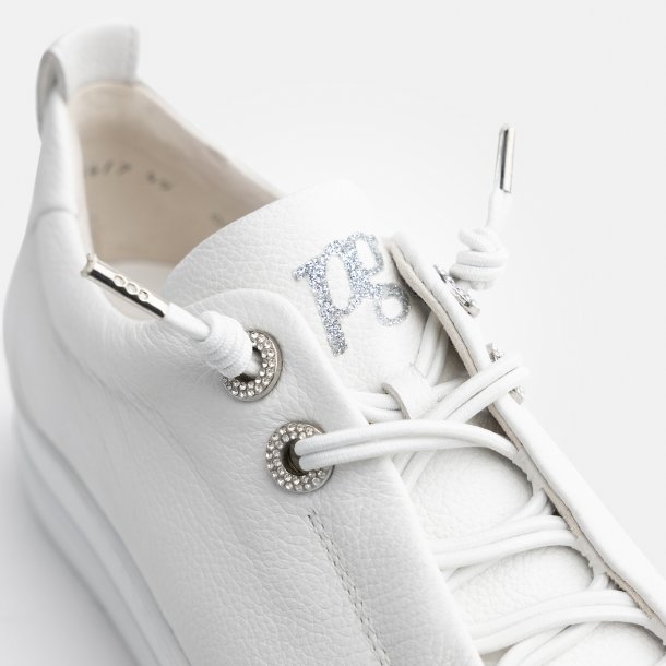 Paul Green - Sneakers i hvid med plateau og elastiksnre - 5417