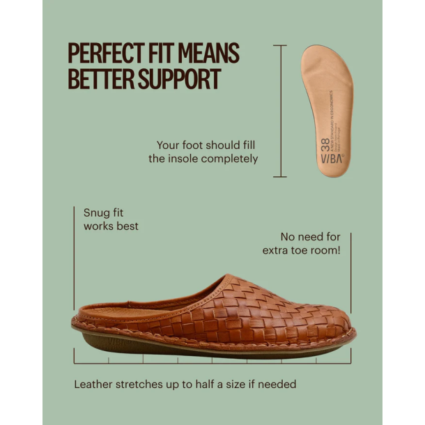 VIBAe - Slippers i flettet cognac skind - Roma Woven