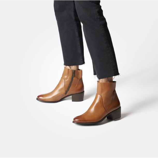 Paul Green - Stvlette i cognac med moderat hl - 9025