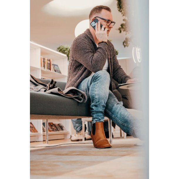 VIBAe - Chelsea stvle i cognac - Helsinki