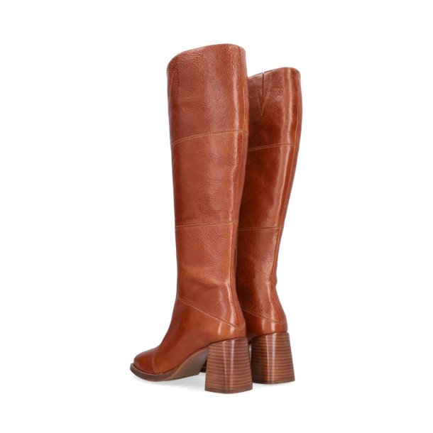 Billi Bi - St�vle i cognac med h�l - B1302