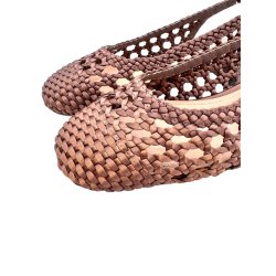 Bibi Lou - Flad sandal i brun flet med slingback 