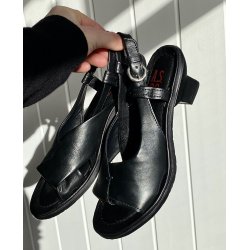 Airstep - Sandal i sort med slingback og mellemhl