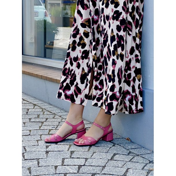 Wonders - Sandal i pink lak med moderat hl - 5605