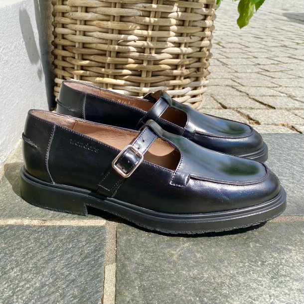 Wonders - Sko i sort med rem og spnde - 9161