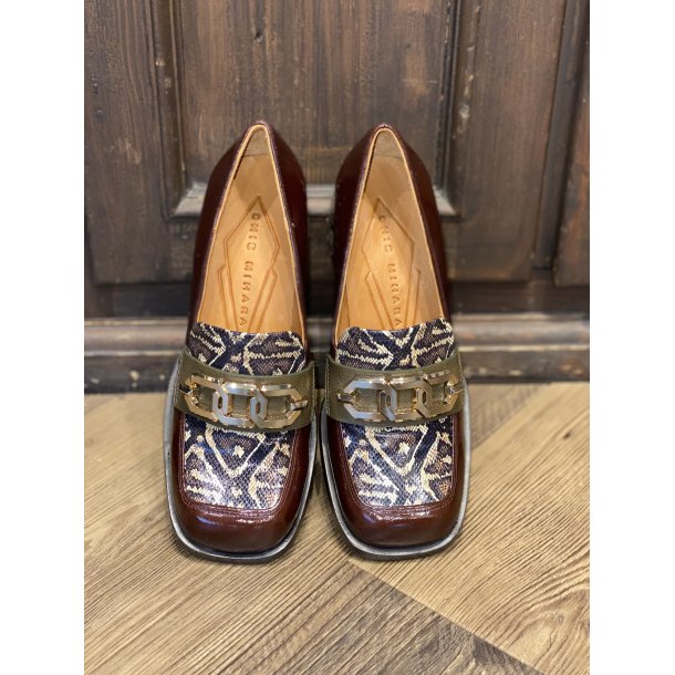 Chie Mihara - Loafer i brun, khaki og snake med guldkde - Boal