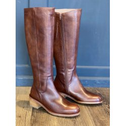 Wonders - Langskaftet stvle i varm brun med rgummisl - 2104