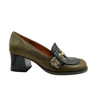 Chie Mihara - Loafer i khaki, sort og snake med moderat h�l - Teisin49