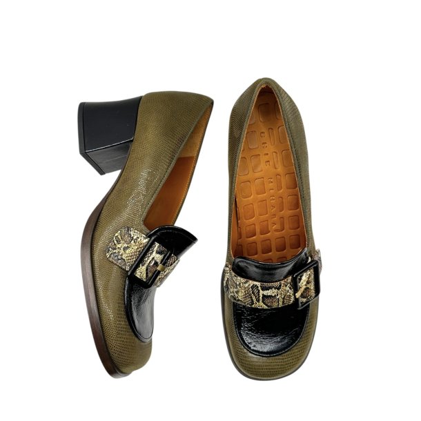 Chie Mihara - Loafer i khaki, sort og snake med moderat h�l - Teisin49