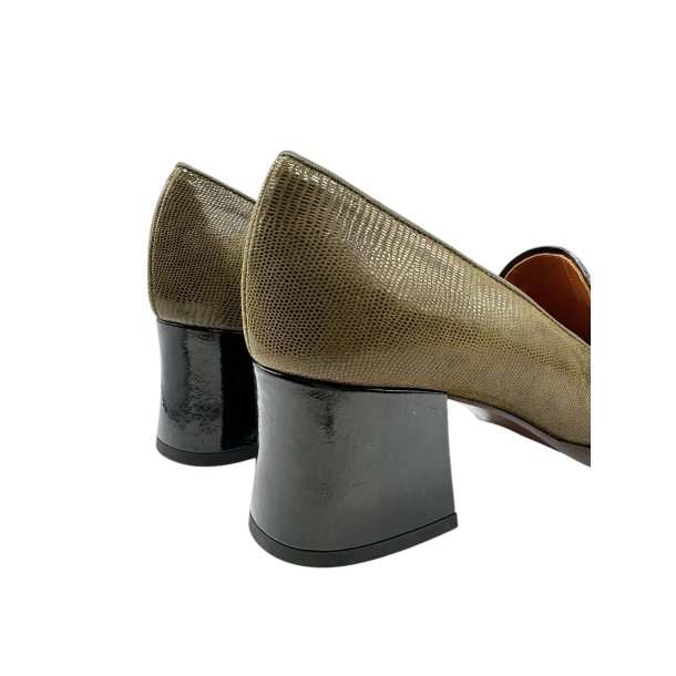 Chie Mihara - Loafer i khaki, sort og snake med moderat h�l - Teisin49