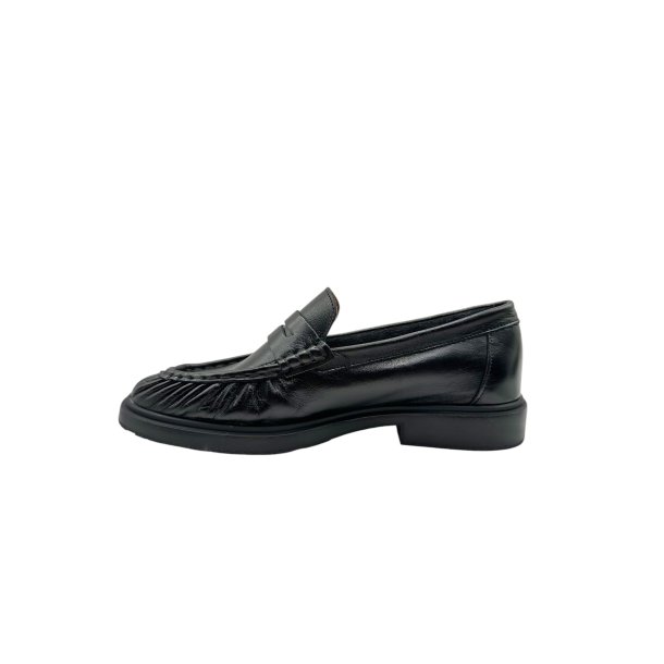 Wonders - Loafer i sort med rynkeeffekt og flad h�l - B9170