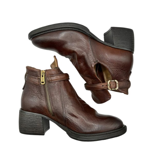 Airstep - Ankelst�vle i kastanie med rem og moderat h�l 