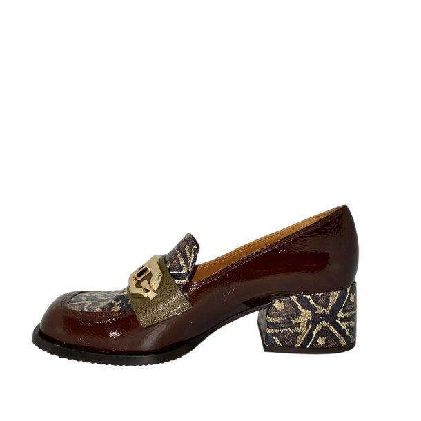 Chie Mihara - Loafer i brun, khaki og snake med guldkde - Boal