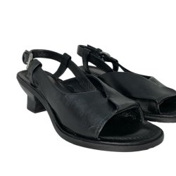 Airstep - Sandal i sort med slingback og mellemhl