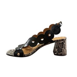 Chie Mihara - Sandal i sort lak og print p� h�l - Ryed