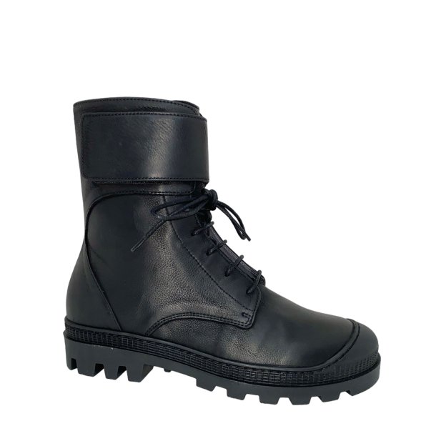 Lofina - Stvlette med velcro, snre og lynls i sort med grov sl - 4362