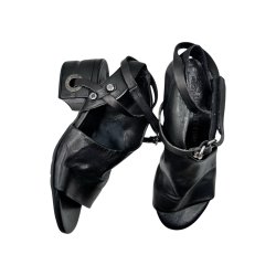 Airstep - Sandal i sort med ankelrem og moderat h�l 