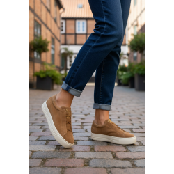 Paul Green - Sneakers i varm brun med elastiksn�re - 5529