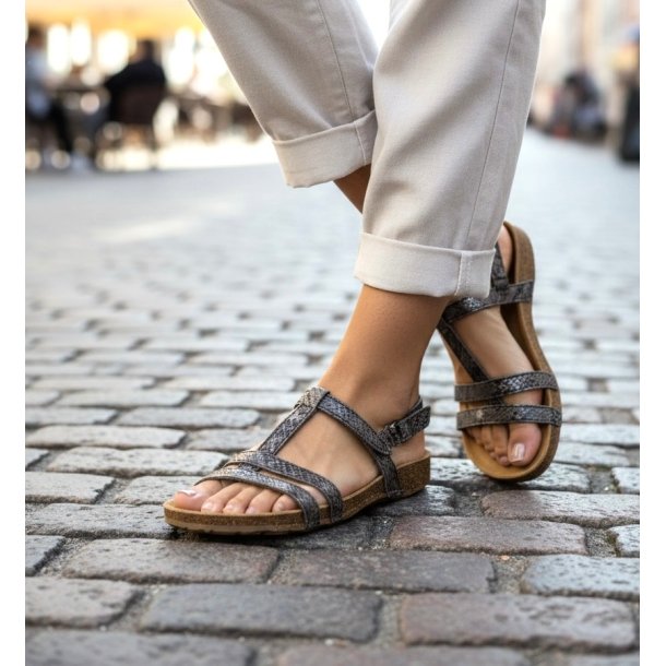 Art - Flad sandal i gr� snake - 0946S