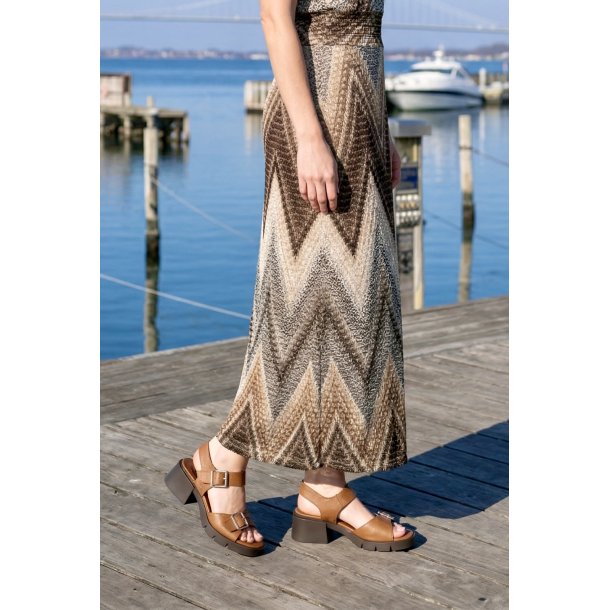 Art - Sandal i cognac med plateau og moderat h�l - 2061