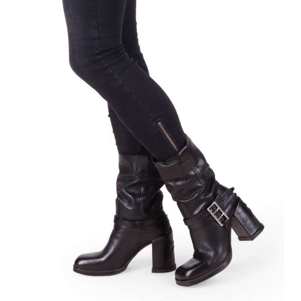 Airstep - Trekvartlang stvlette i sort med hj blokhl og plateau - Lussy