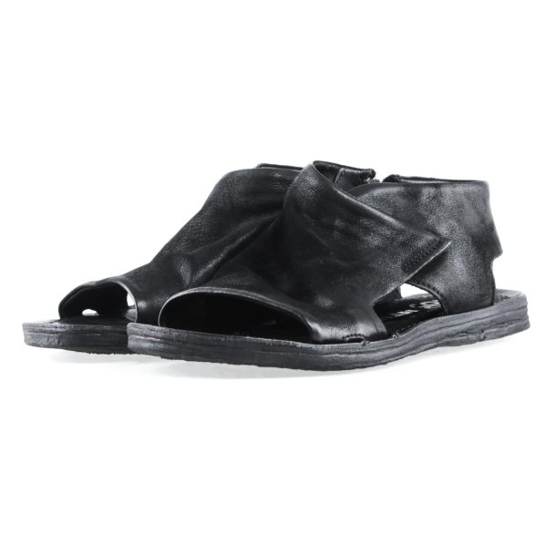 Airstep - Flad sandal i sort med lynl�s