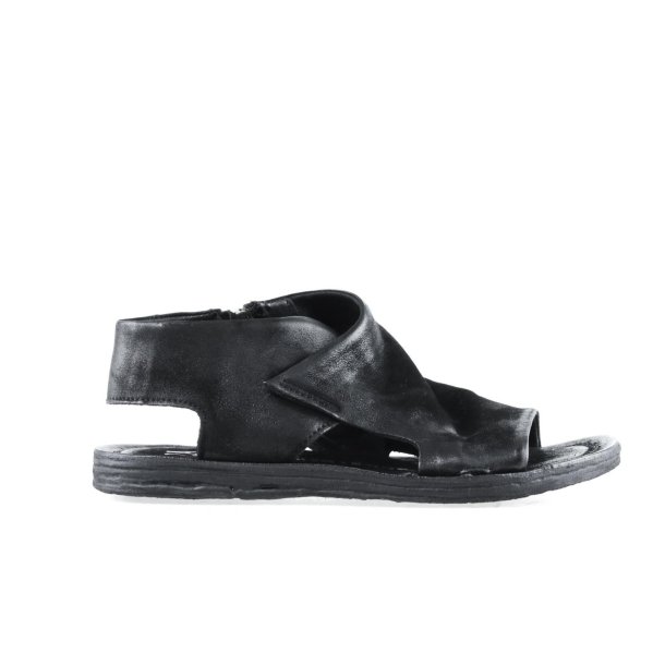 Airstep - Flad sandal i sort med lynl�s