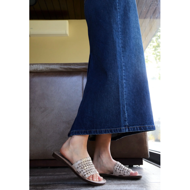 Airstep - Slippers i platin flet med flad sl