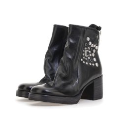 Airstep - Stvlette i sort med nitter, plateau og hl 