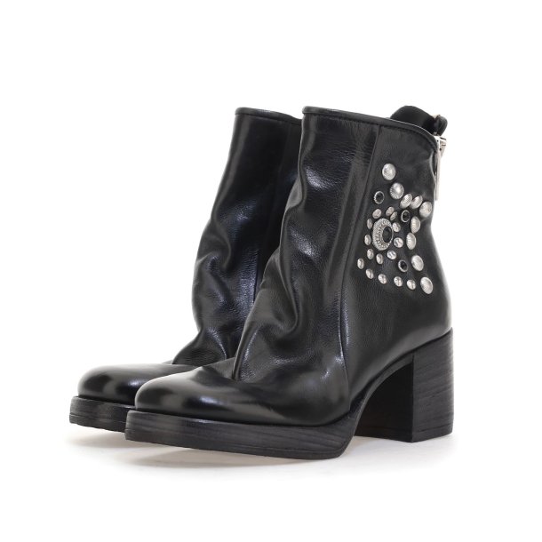 Airstep - Stvlette i sort med nitter, plateau og hl 