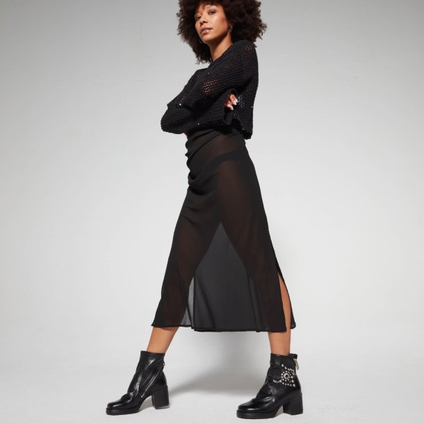 Airstep - Stvlette i sort med nitter, plateau og hl 