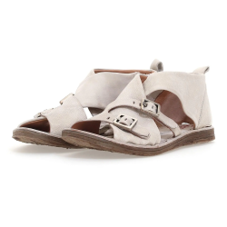 Airstep - Flad sandal i r�hvid med remme og sp�nder