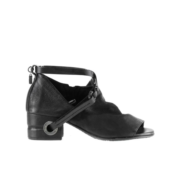 Airstep - Sandal i sort med ankelrem og moderat h�l 