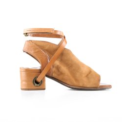 Airstep - Sandal i camel med ankelrem og moderat h�l 