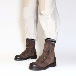 Airstep - St�vlette i brun ruskind med sm� nitter 