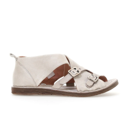 Airstep - Flad sandal i r�hvid med remme og sp�nder