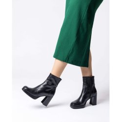 Wonders - Stvlette i sort med plateau og hl - H5940